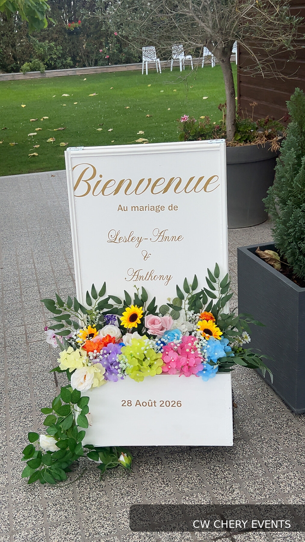 Panneau de bienvenue fleuri pour un mariage